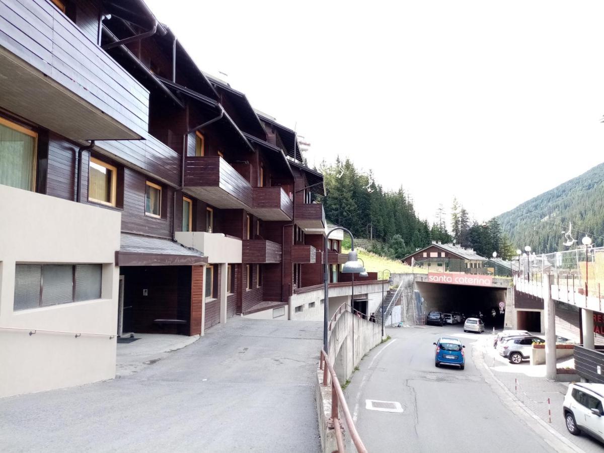Comodo Alloggio Con Accesso Diretto Alle Piste Santa Caterina Valfurva Eksteriør billede
