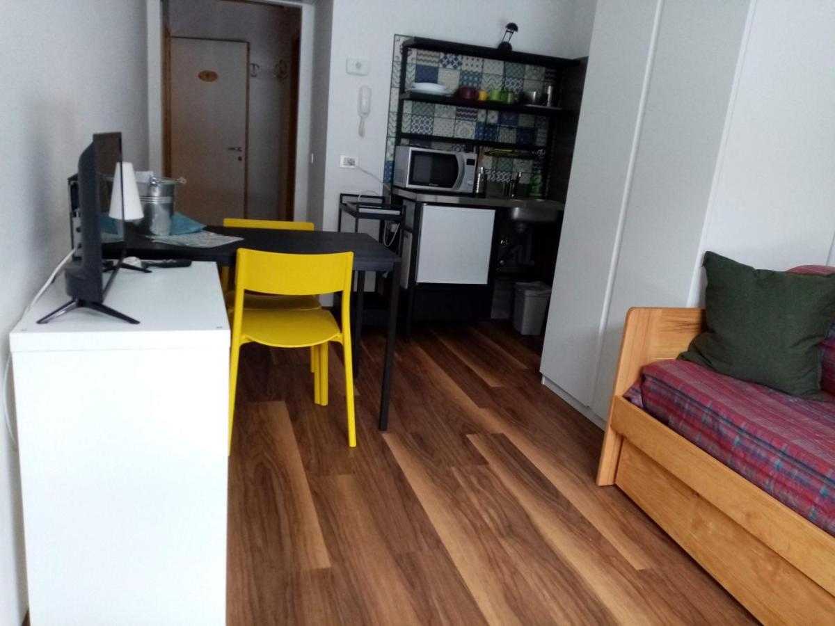 Comodo Alloggio Con Accesso Diretto Alle Piste Santa Caterina Valfurva Eksteriør billede