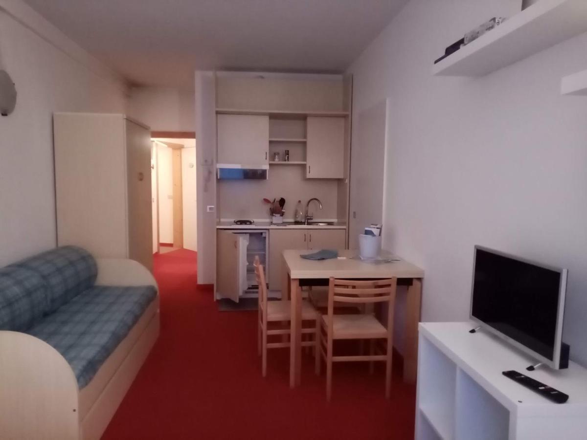 Comodo Alloggio Con Accesso Diretto Alle Piste Santa Caterina Valfurva Eksteriør billede